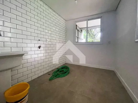Imagem Casa de Condomínio em Chácara dos Lagos - Carapicuíba