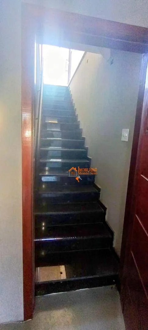 Imagem Sobrado com 3 dormitórios à venda, 260 m² por R$ 1.200.000,00 - Jardim Santa Clara - Guarulhos/SP