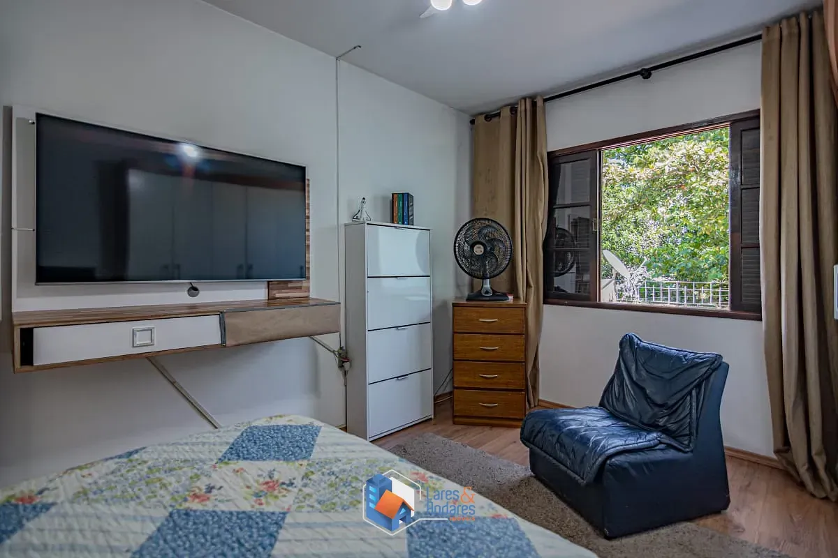 Imagem Sobrado para venda em Parque São Domingos com 3 quartos, 148m²