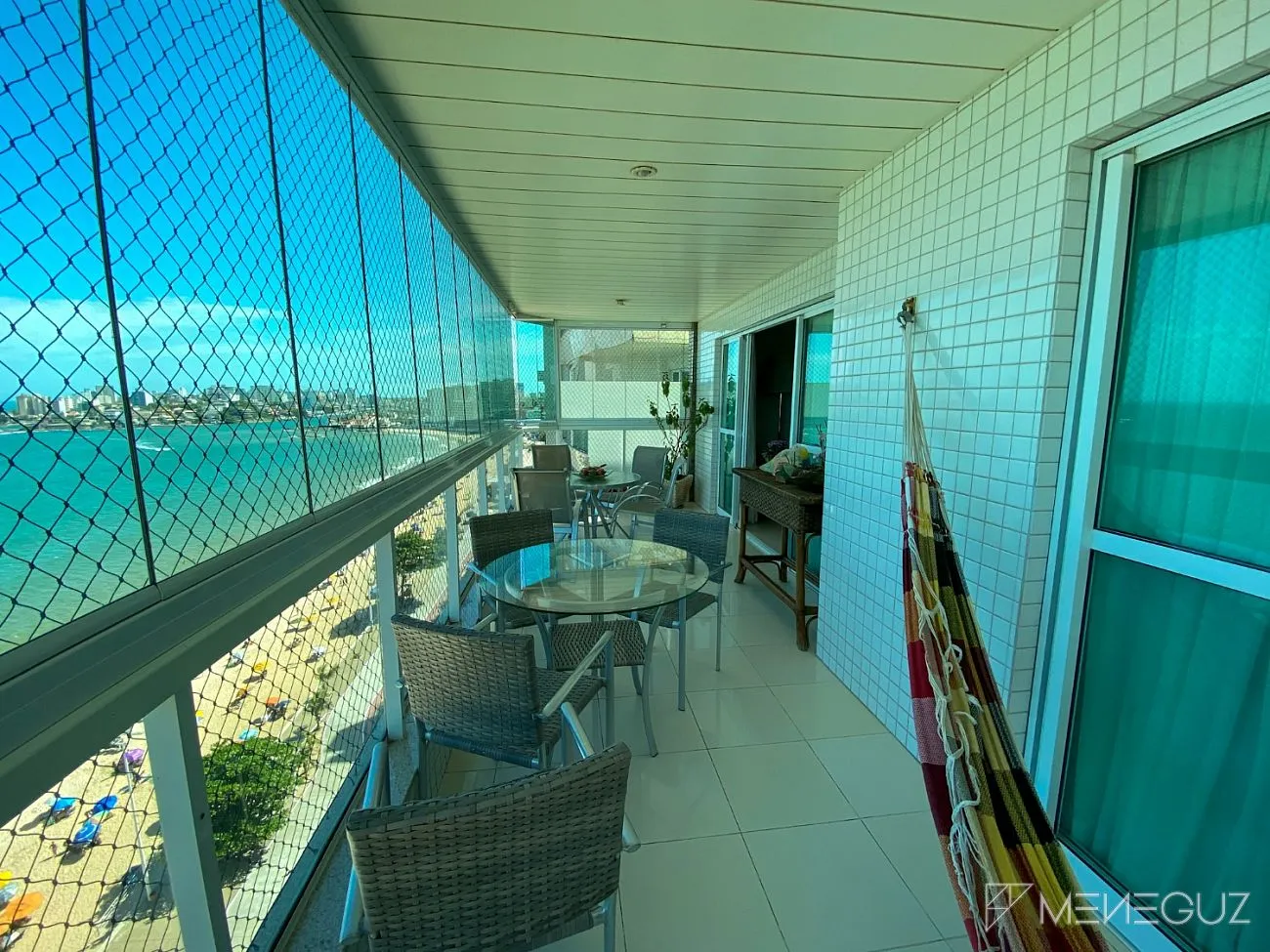 Imagem Cobertura de frente para o mar da Praia do Morro - Luxo finamente mobiliada e decorada com lazer privativo
