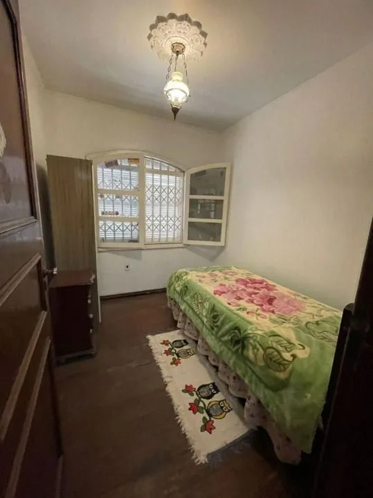 Imagem Vendo Sobrado Residencial com 4 Quartos e Suíte