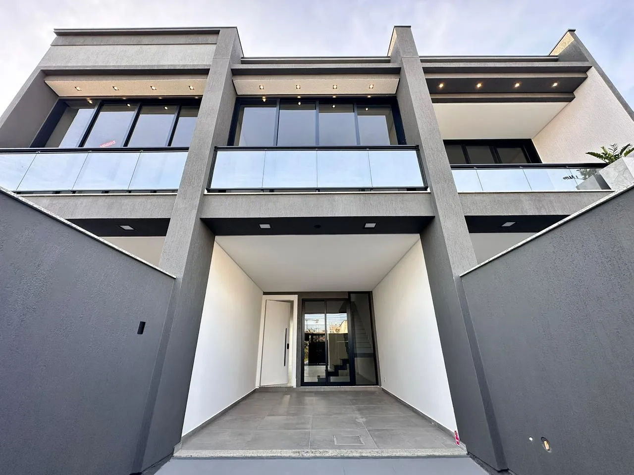 Foto do imóvel Casa à venda com 105m2 por R$ 1.000.000,00