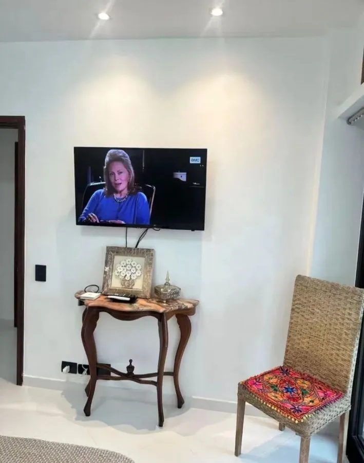 Imagem Apartamento com 2 Quartos e 2 Suítes na Avenida Lúcio Costa, Barra da Tijuca - Ap0857