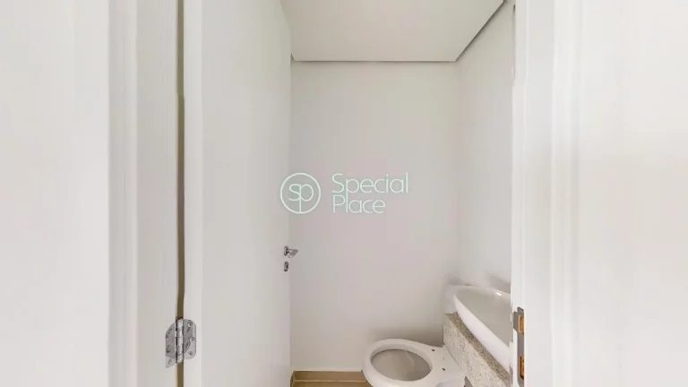 Imagem Ótimo apartamento à venda em Pinheiros na Rua Oscar Freire - a 750 ms do Metrô Clinicas - Área: ...