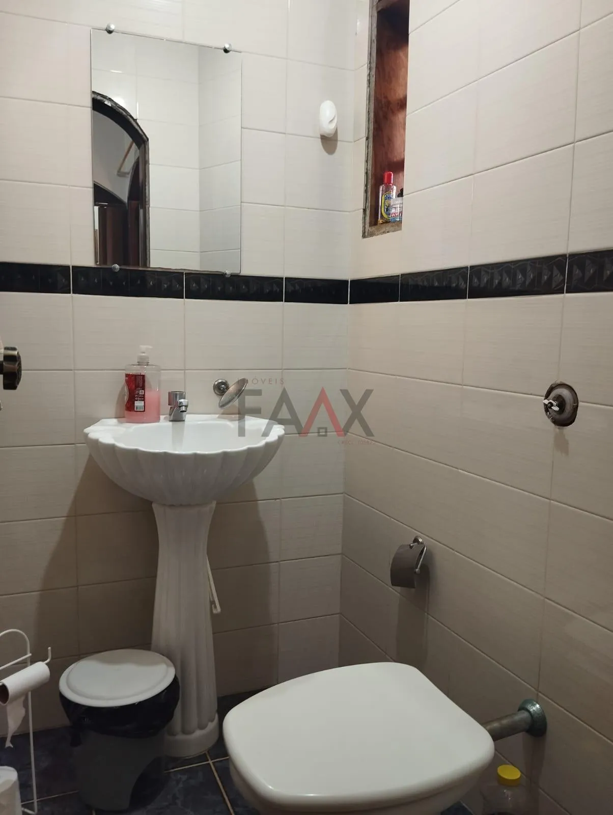 Imagem Sobrado à venda com 4 quartos e piscina aquecida, Bairro Santana