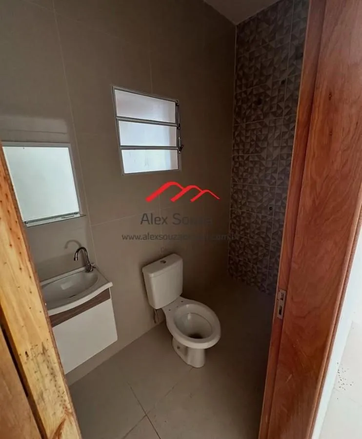Imagem Casa para Venda em Hortolândia, Jardim São Jorge, 2 dormitórios, 1 suíte, 1 banheiro, 2 vagas