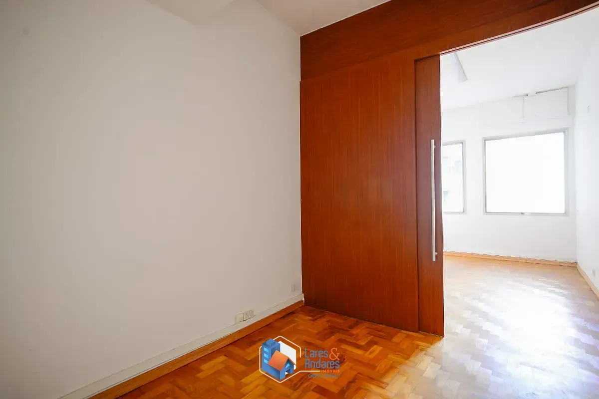 Imagem Conjunto comercial para venda em Consolação, 130m²