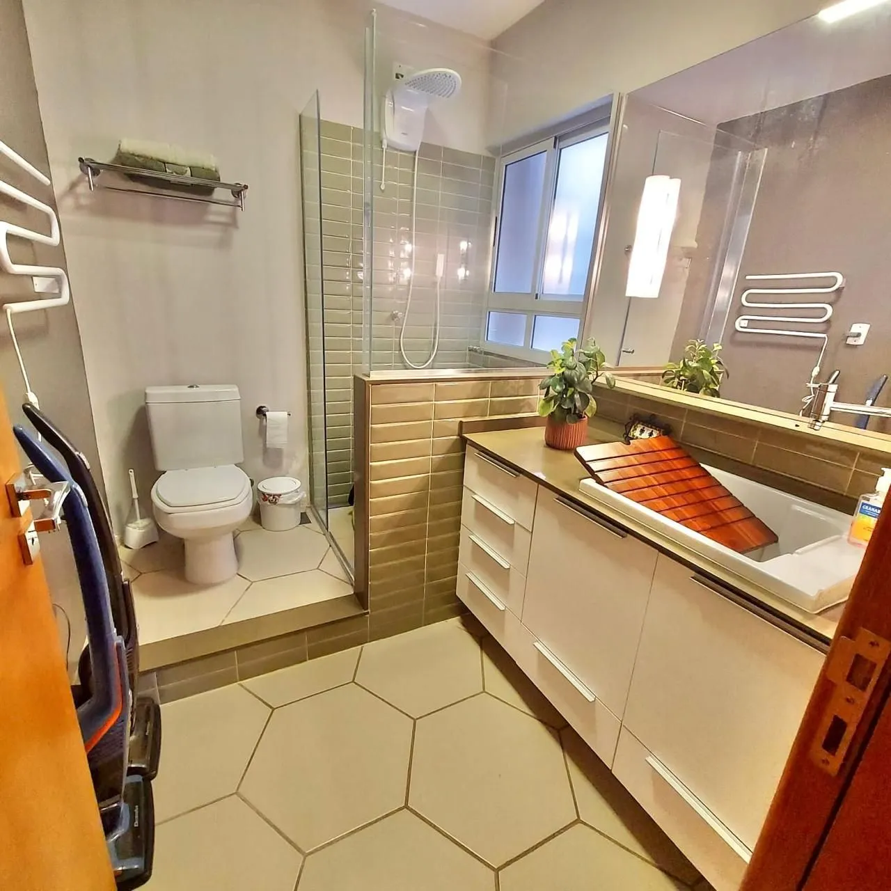 Imagem Excelente apartamento a venda semi mobiliado no bairro Rio Branco.