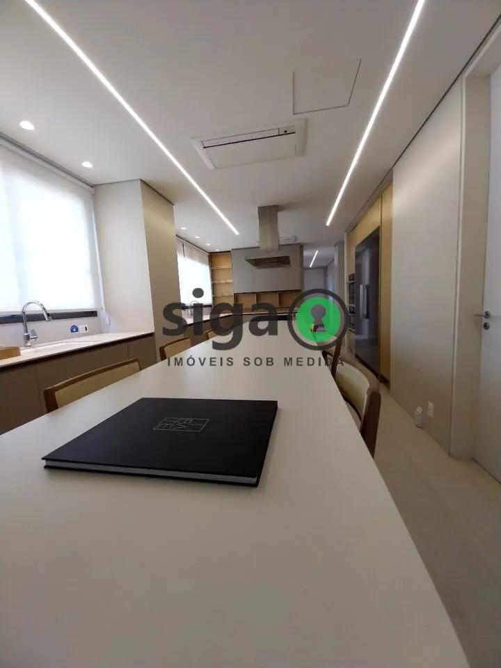 Imagem Luxo ao Lado do Ibirapuera - 479m² com 4 Suítes e 5 Vagas em Projeto Exclusivo