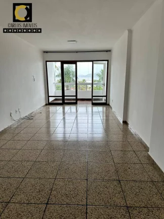 Imagem Apartamento super espaçoso, frente mar à venda em São Vicente!