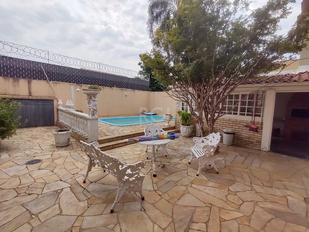 Imagem Casa para Venda - 200m², 4 dormitórios, sendo 1 suites, 3 vagas - Ipanema