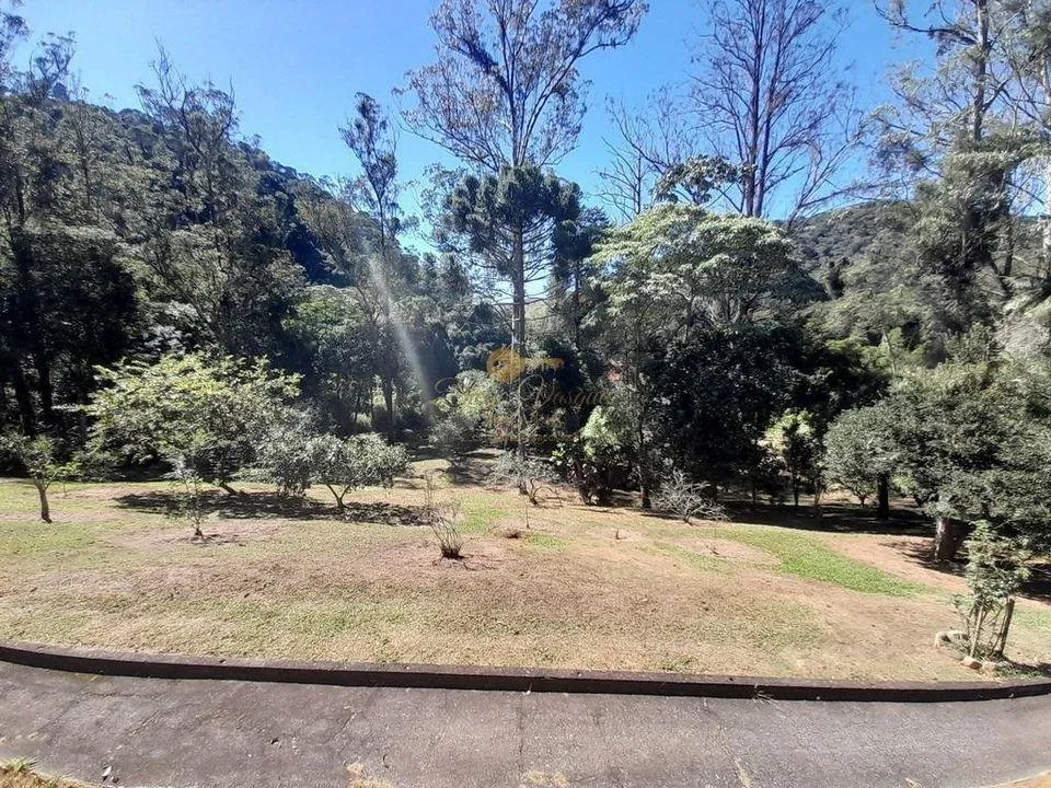Imagem Sítio para Venda em Teresópolis / RJ no bairro Granja Florestal