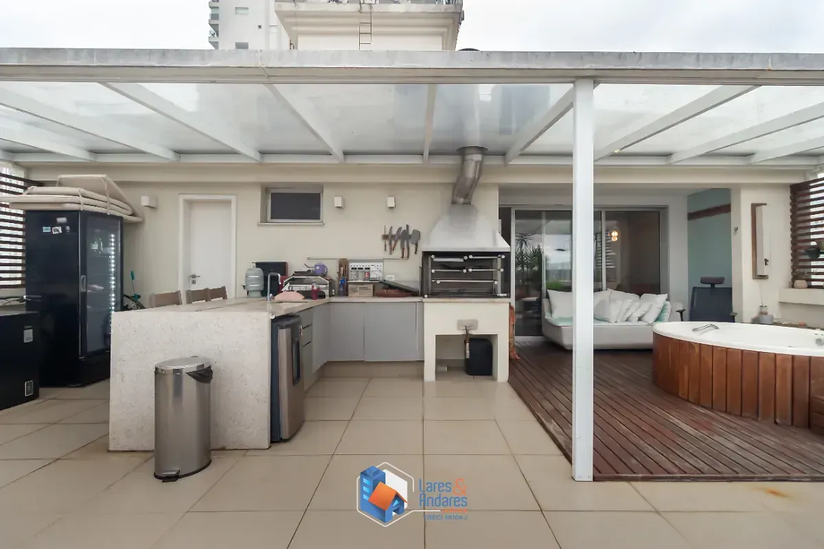 Imagem Cobertura para venda em Campo Belo com 2 quartos, sendo 1 suíte, 191m²