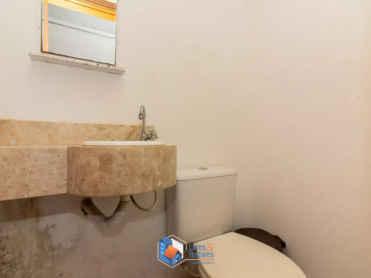 Imagem Sobrado para venda em Jardim Tremembé com 3 quartos, sendo 1 suíte, 98m²
