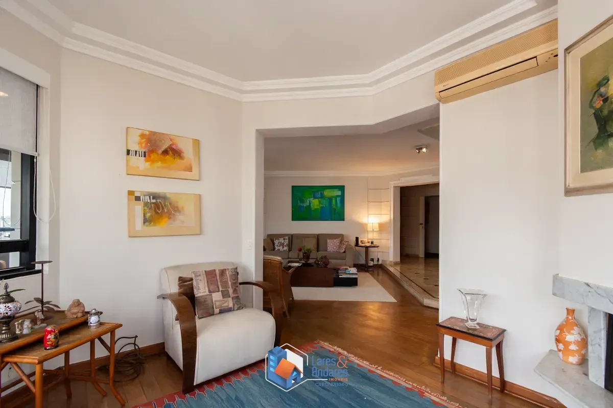 Imagem Cobertura para venda em Moema com 4 quartos, sendo 2 suítes, 455m²