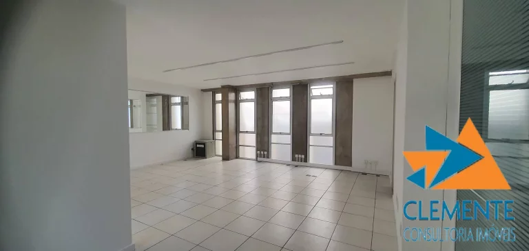Imagem VENDO ANDAR CORRIDO COMERCIAL 227 M² -03 VGS B, SAVASSI-BH-MG