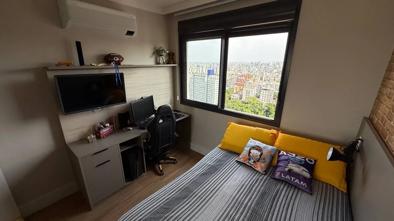 Imagem Apartamento mobiliado de 3 dormitórios com suíte e 2 vagas no Petrópolis