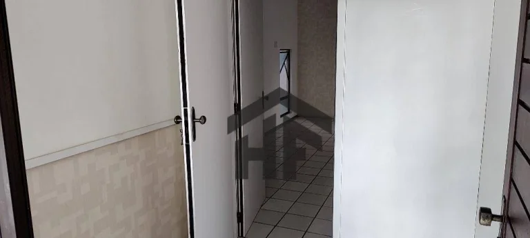 Imagem Casa Comercial para alugar ou vender, com 9 salas, localizada em Casa Forte, Recife - Pernambuco