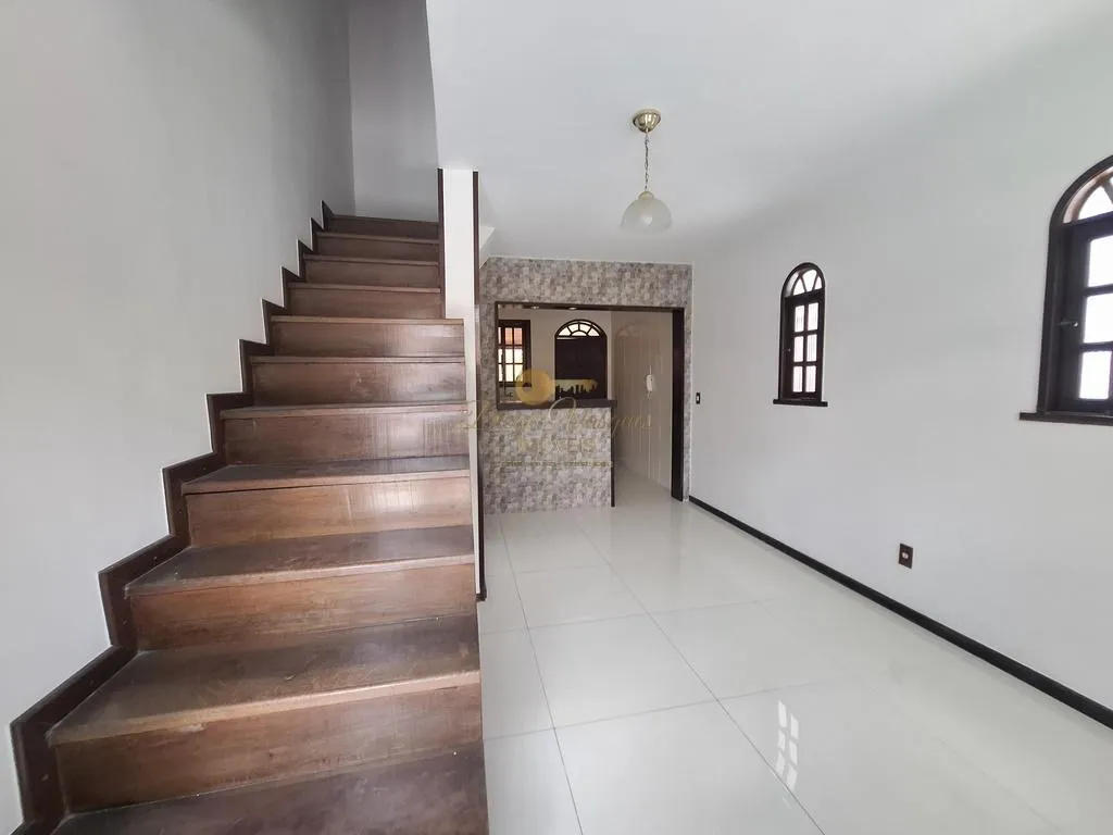 Imagem Casa em Condomínio para Venda em Teresópolis / RJ no bairro Artistas