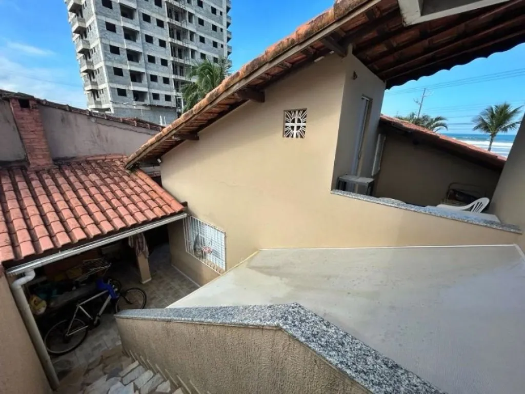 Imagem CASA COM 185,00 m² - SOLEMAR - PRAIA GRANDE SP