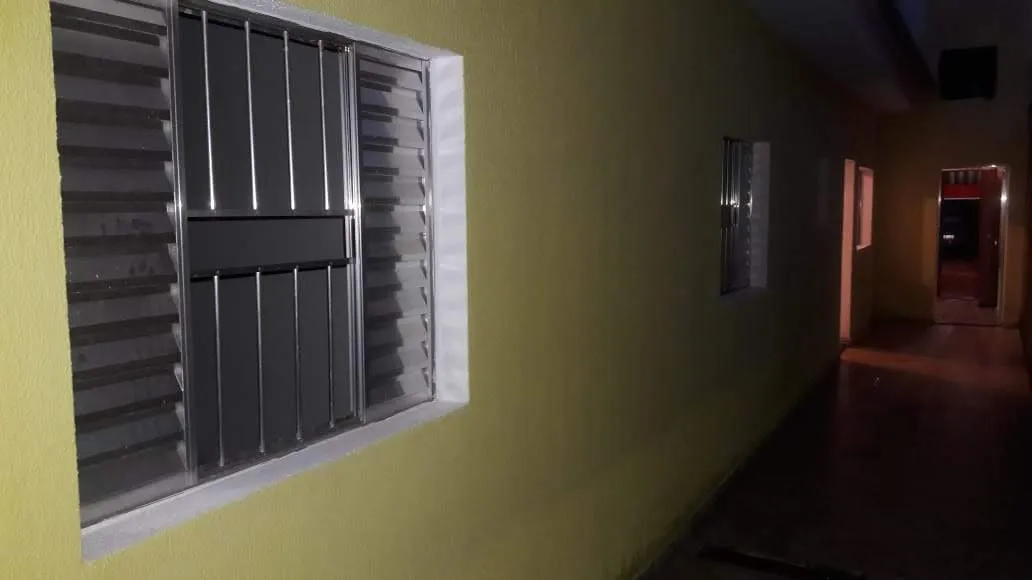 Imagem Casa a Venda em Jardim Ipanema com 2 Quartos e Garagem para 2 Carros