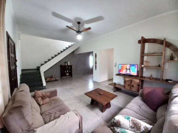 Imagem Sobrado com 3 dormitórios à venda, 148 m² por R$ 900.000,00 - Canto do Forte - Praia Grande/SP
