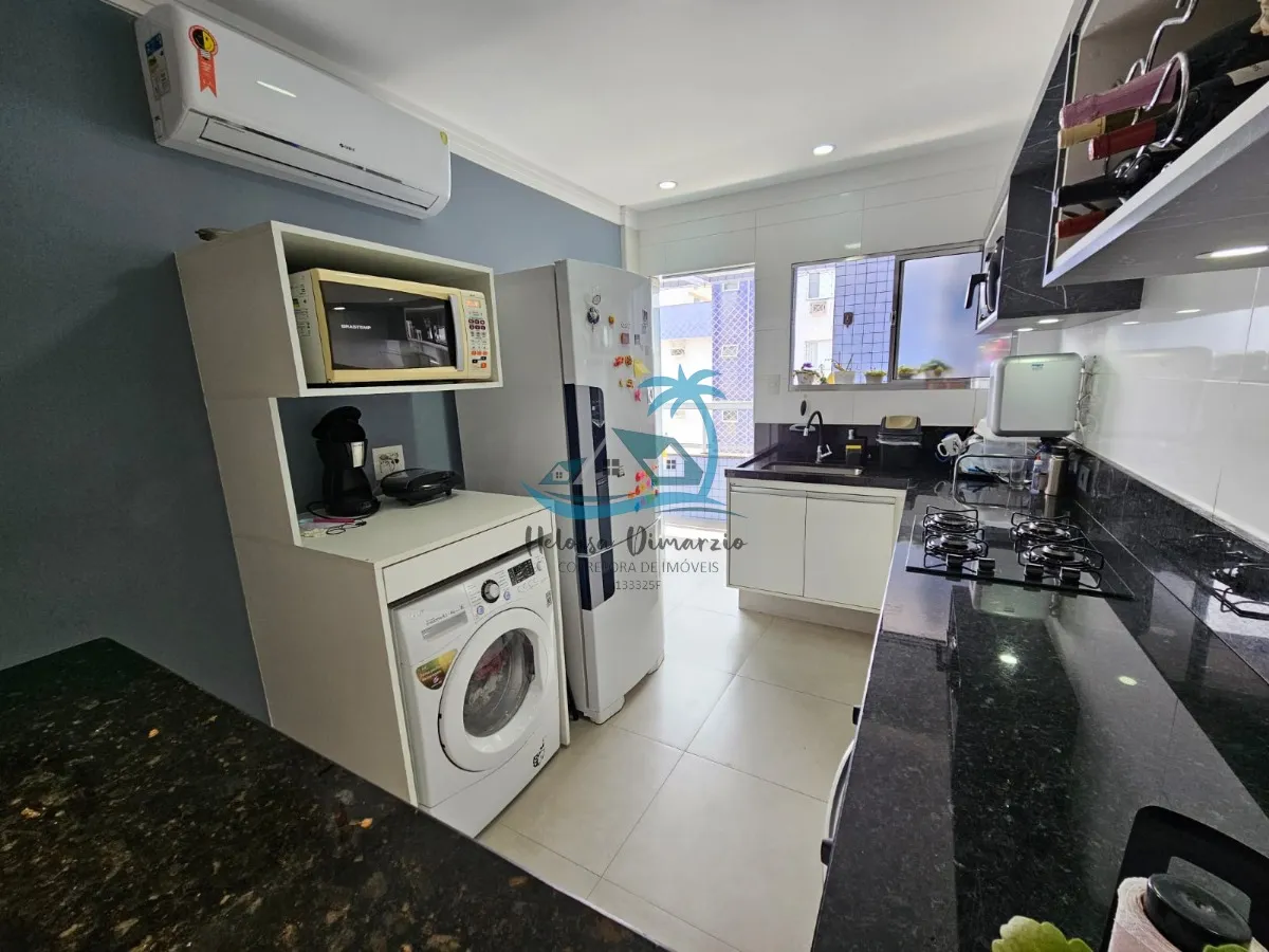 Imagem Belíssima cobertura duplex reformada, com 3 dormitórios, à venda a 350m da orla do Itaguá em Ubatuba.
