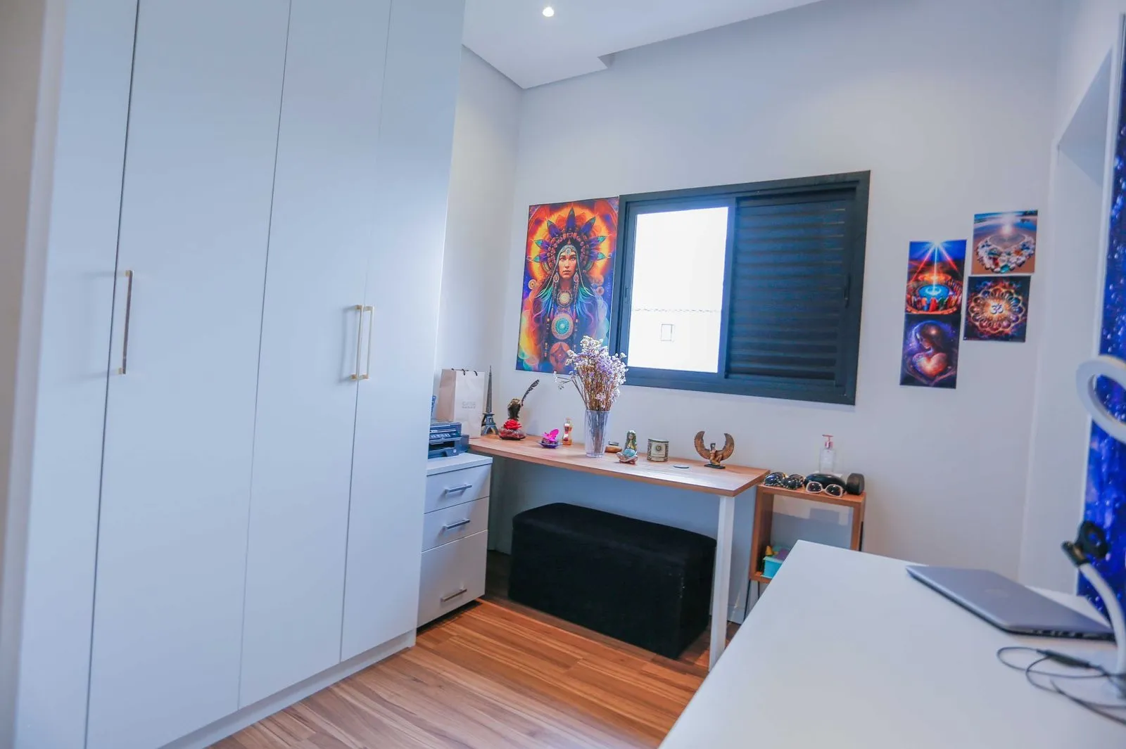 Imagem Casa em condomínio de luxo em Sorocaba-SP, Jardim Villagio Milano: 3 quartos, 3 suítes, 1 sala, 4 banheiros, 2 vagas, 132m². Venha conferir!