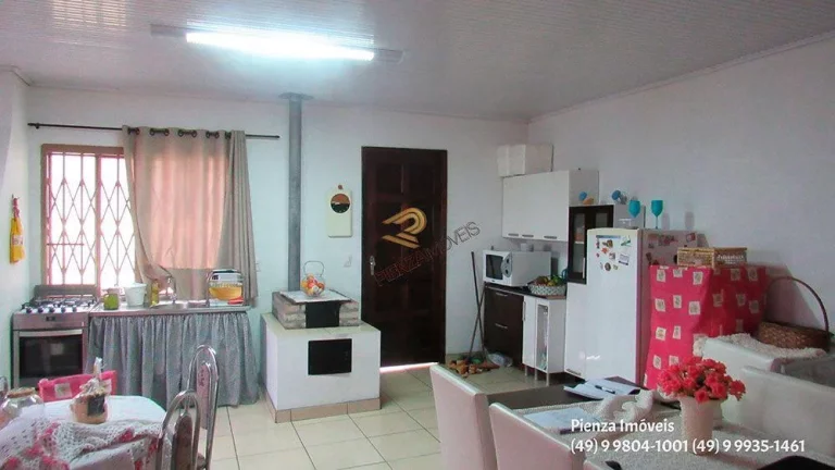 Imagem Casa para Venda em Concórdia, Centro, 3 dormitórios, 1 suíte, 1 banheiro