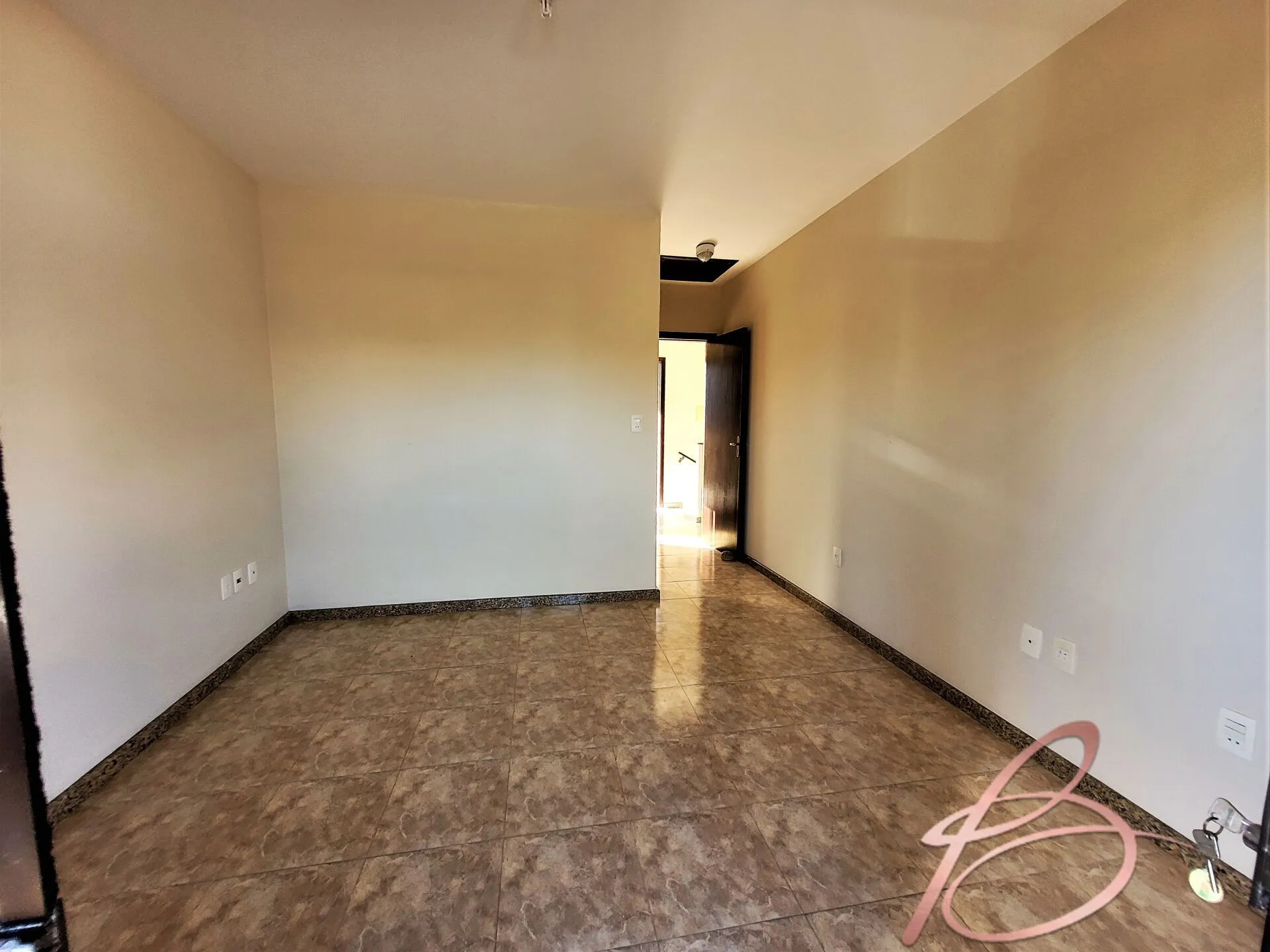 Imagem Excelente casa no centro de Balneário Camboriu