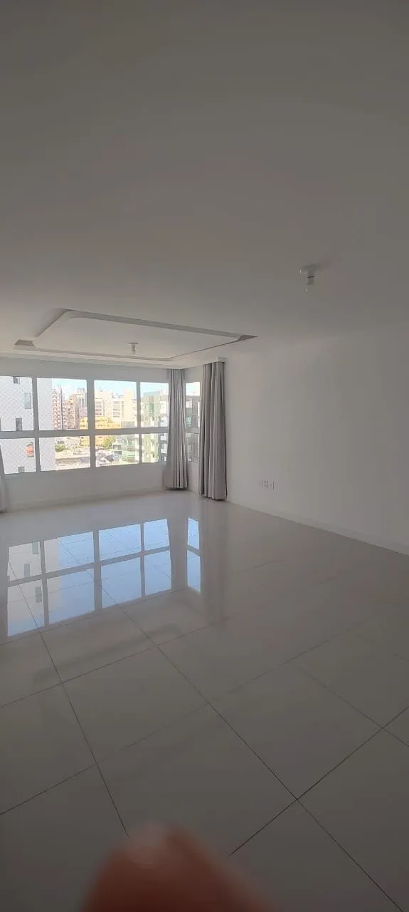 Imagem Apartamento com 03 Quartos e 02 vagas em Torres (01 suíte)