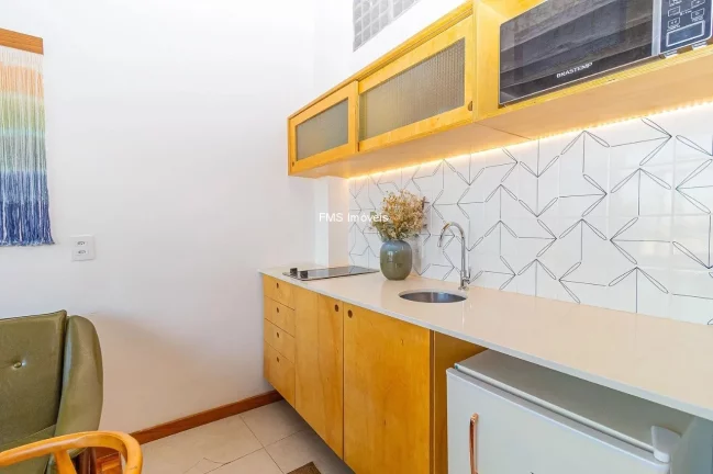 Imagem Apartamento à venda em São Paulo, República, 1 quarto, 1 sala, 1 banheiro, 28m² de área!