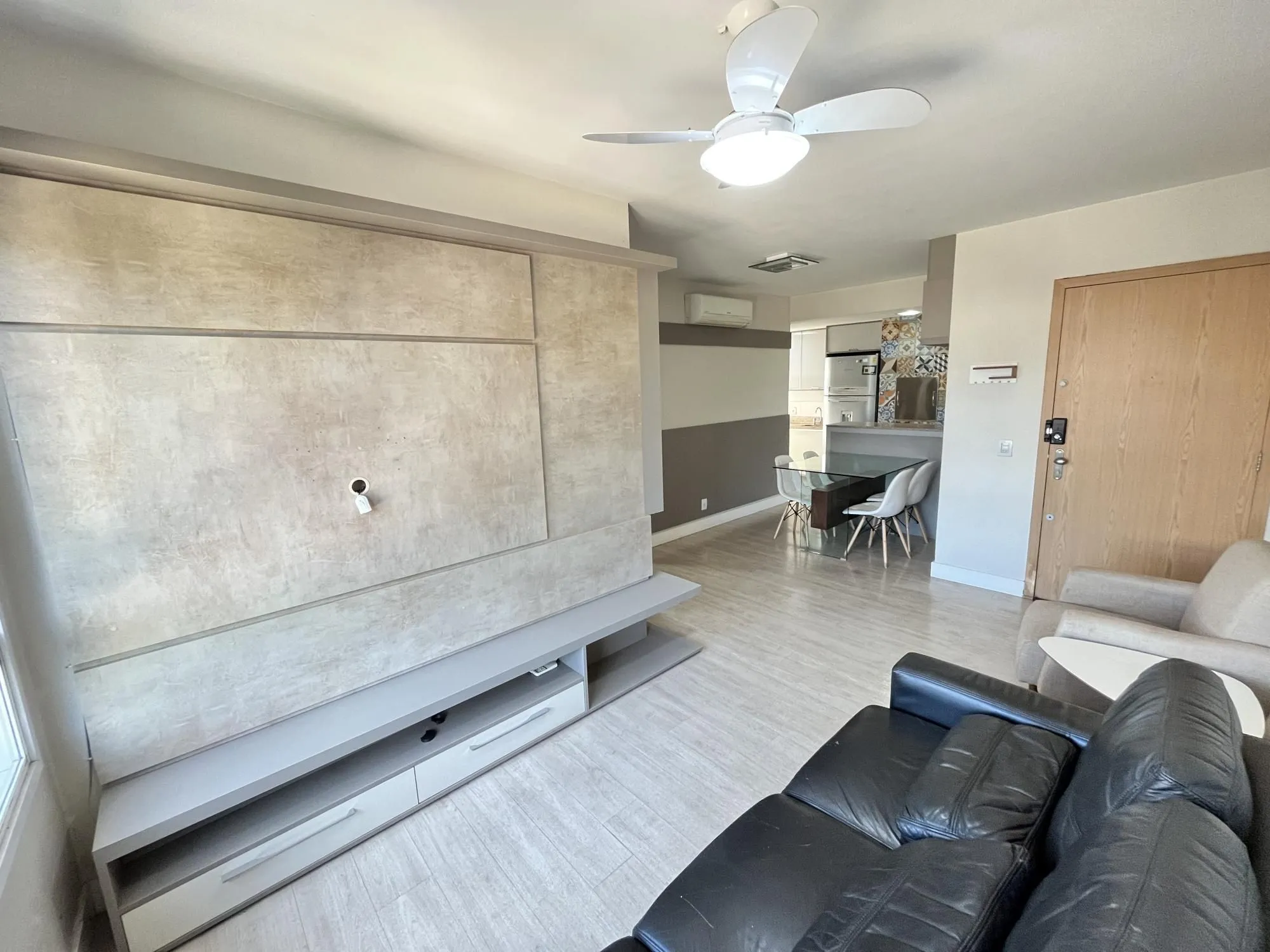 Imagem Apartamento de 3 quartos, semi mobiliado, suíte e 1 vaga de garagem