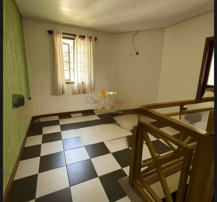 Imagem Casa em Condomínio para Venda em Teresópolis / RJ no bairro Albuquerque