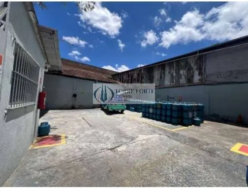Imagem Ótima localização, prédio e galpão com 350 m² no Capão Redondo