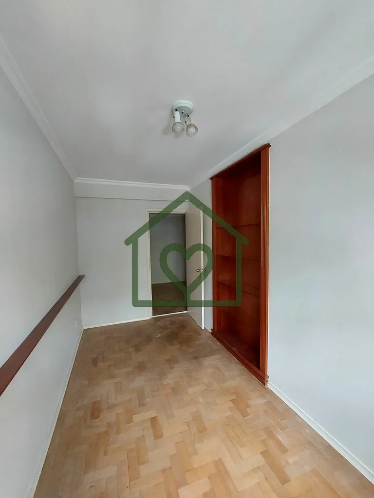 Imagem Sala comercial com 42,61 m2 de área privativa em localização privilegiada na esquina das Ruas Mos...