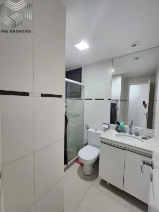 Imagem Apartamento à venda na Barra da Tijuca, Rio de Janeiro - 3 quartos, 1 suíte, 110m² - Imperdível oportunidade!
