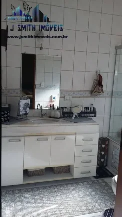 Imagem CASA DE CHÁCARA EM CONDOMÍNIO FECHADO, RÚSTICO EM COTIA, KM 30