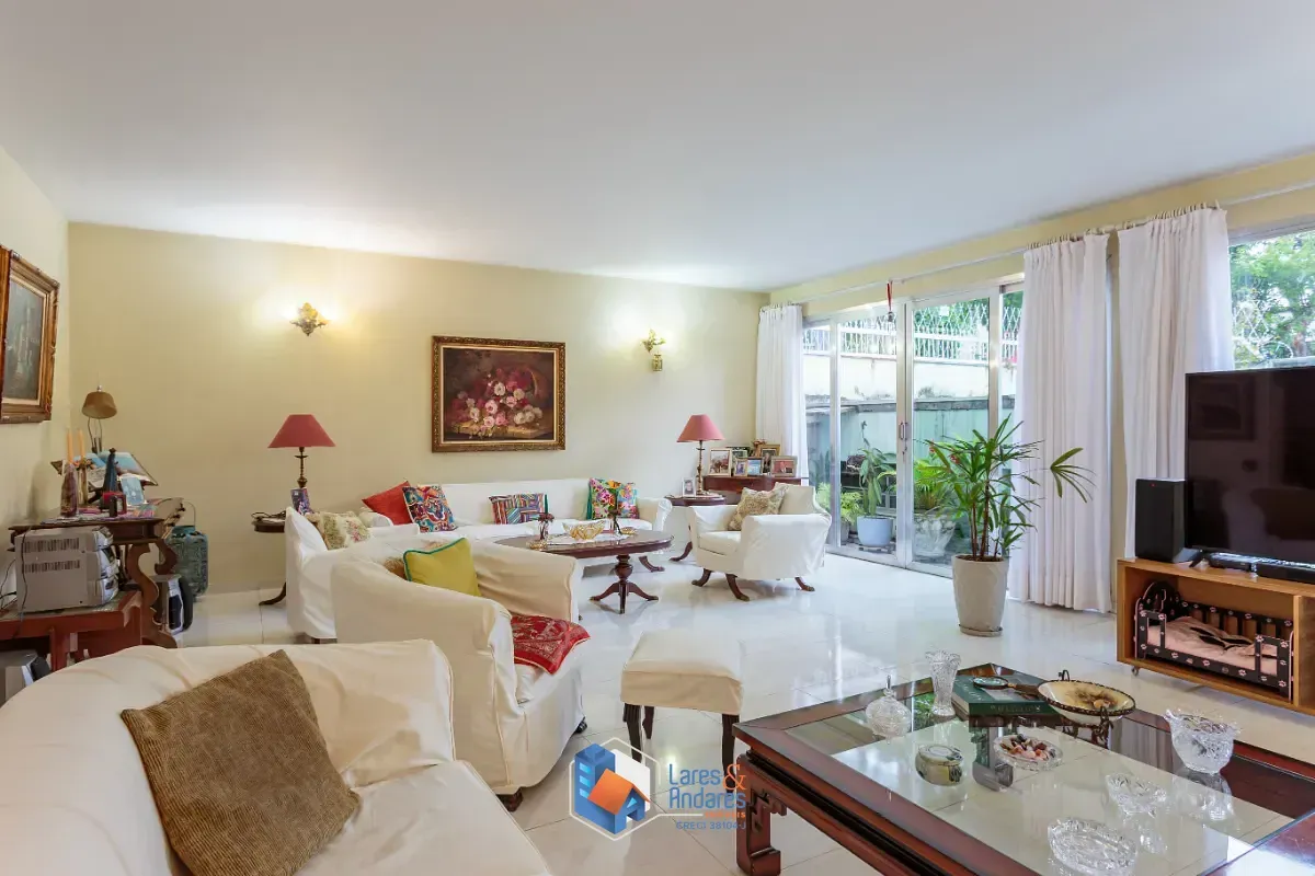 Imagem Casa para venda em Retiro Morumbi com 3 quartos, sendo 3 suítes, 314m²