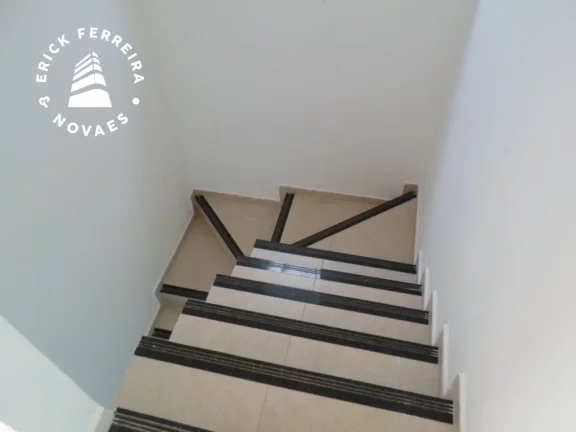 Imagem Casa duplex composta de duas suítes lavabo duas vagas de garagem porcelanato Santa Mônica Guarapari