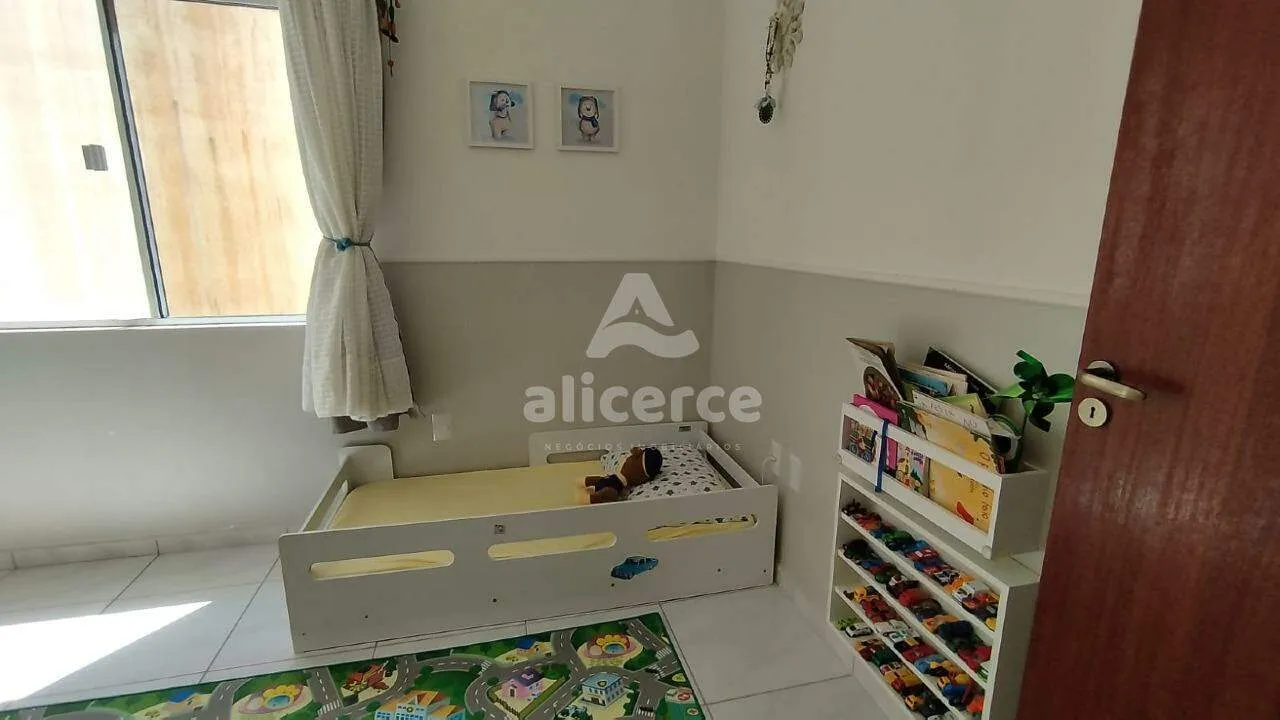 Imagem Sobrado à venda com 2 quartos , 70m² em Potecas São José