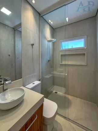 Imagem Casa Térrea no Canto do Forte em Praia Grande com Piscina