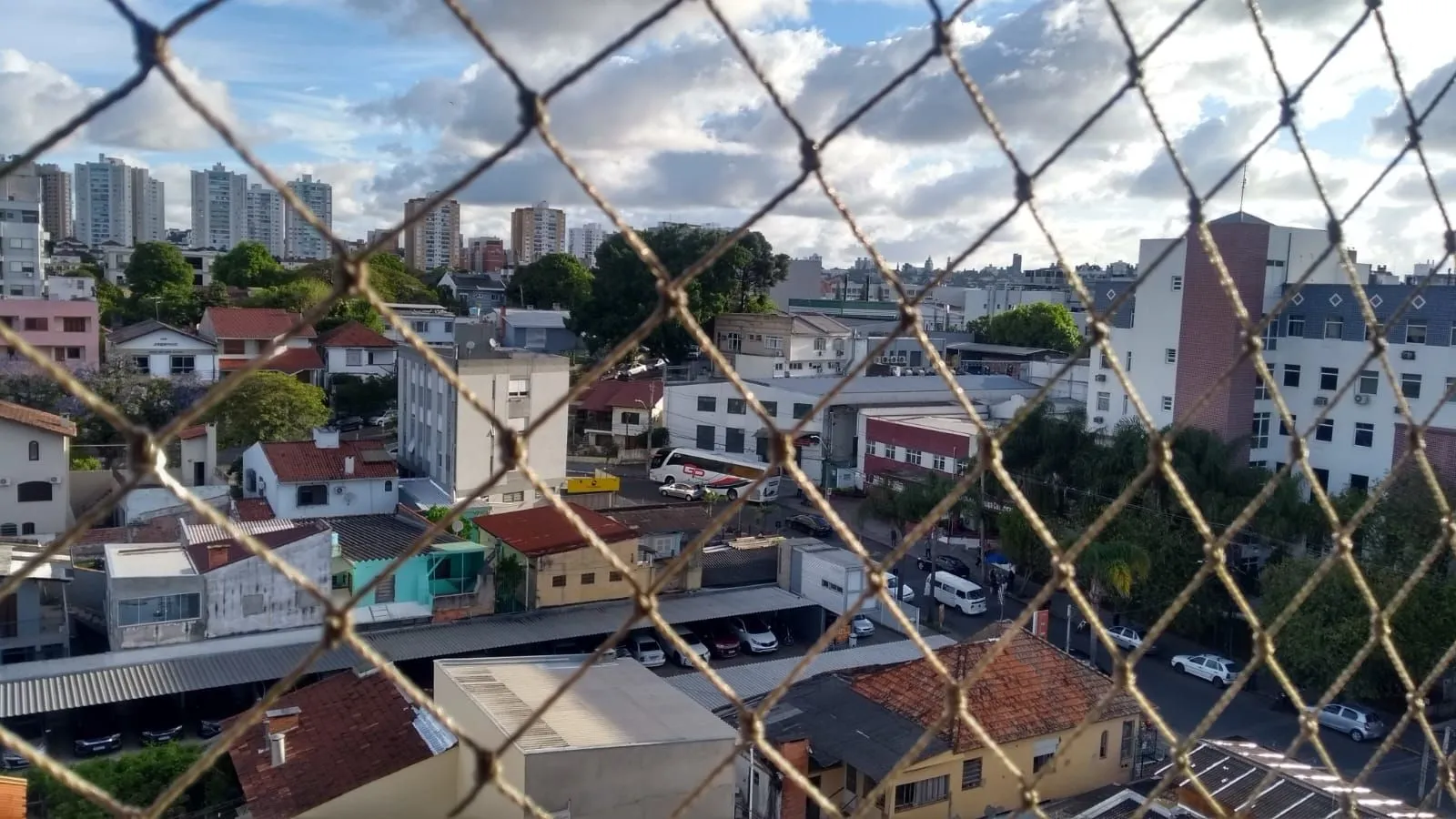 Imagem Apartamento com 02 quartos (01 suíte) e 03 Vagas no Bairro Cristo Redentor