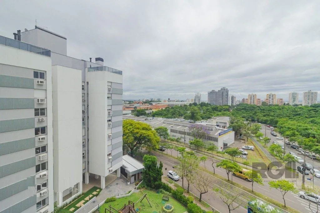 Imagem Vende-se amplo apartamento 3 quartos com suíte, sacada e 2 vagas - 112m² - Chácara das Pedras