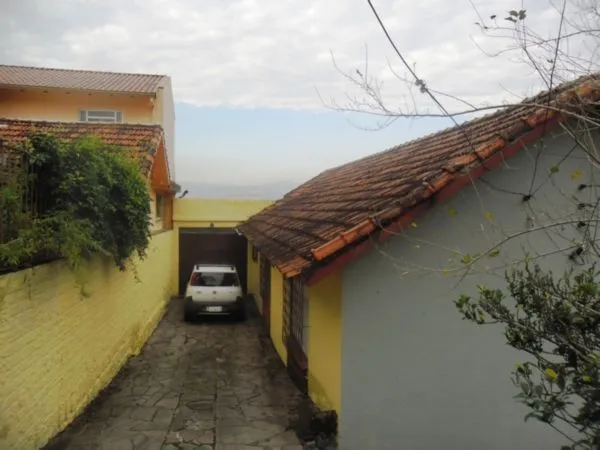 Imagem Casa 3 dormitórios perto da PUC/Cristiano Fischer