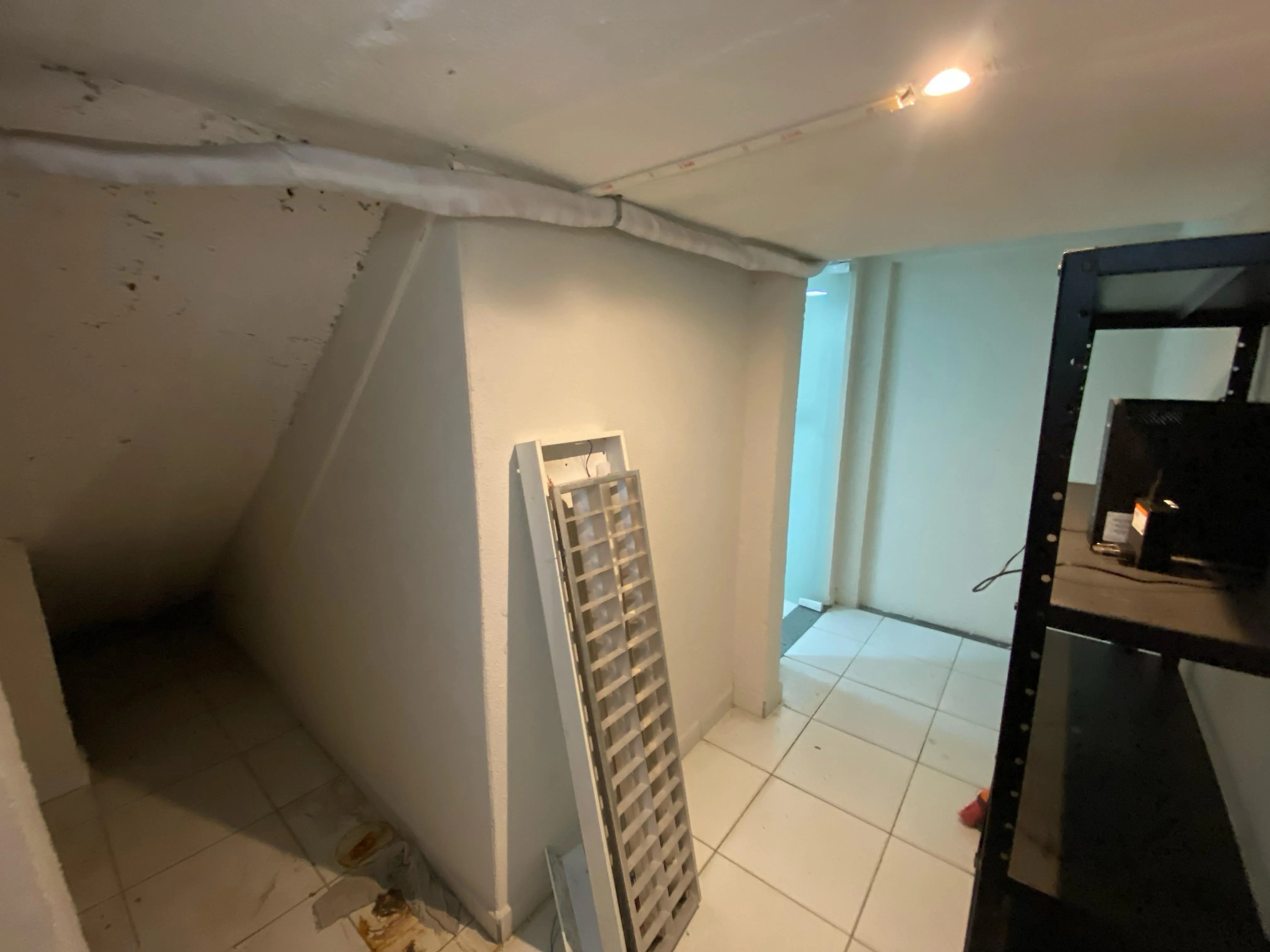 Imagem Oportunidade, Compra ou Locação de Prédio Comercial na Av. São Paulo à 3min. do Centro