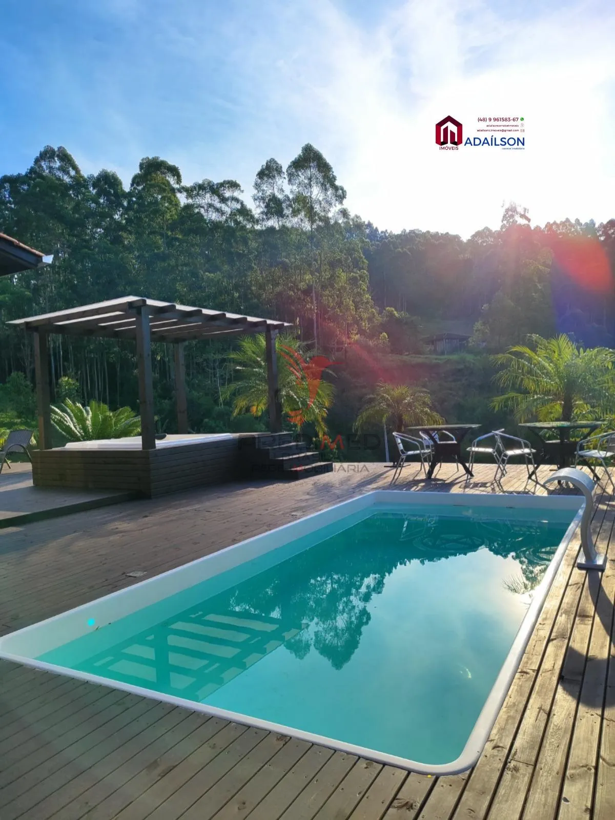 Imagem Linda chácara com piscina e jacuzzi à venda em Tijucas/SC