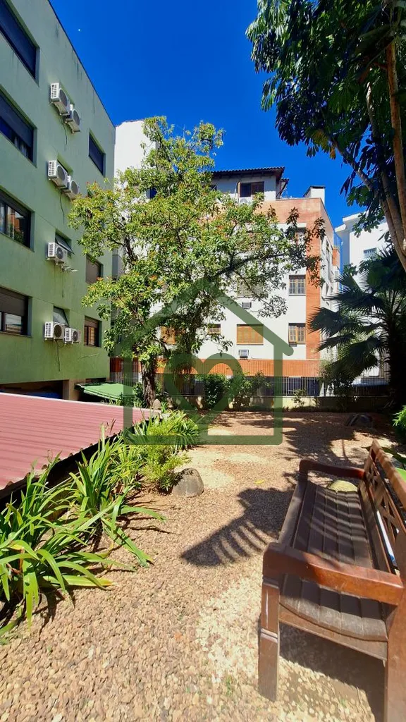 Imagem A/J BROKERS VENDE NO BAIRRO RIO BRANCO EM PORTO ALEGRE: 
 
 APARTAMENTO GARDEN TIPO CASA ? SEMIMOBIL...