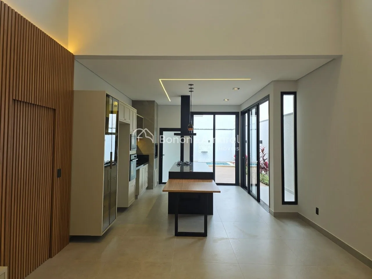 Imagem Casa à venda com 3 quartos ( 3 suítes + escritório) no Condomínio Santorini, Parqur Brasil 500, Paulínia