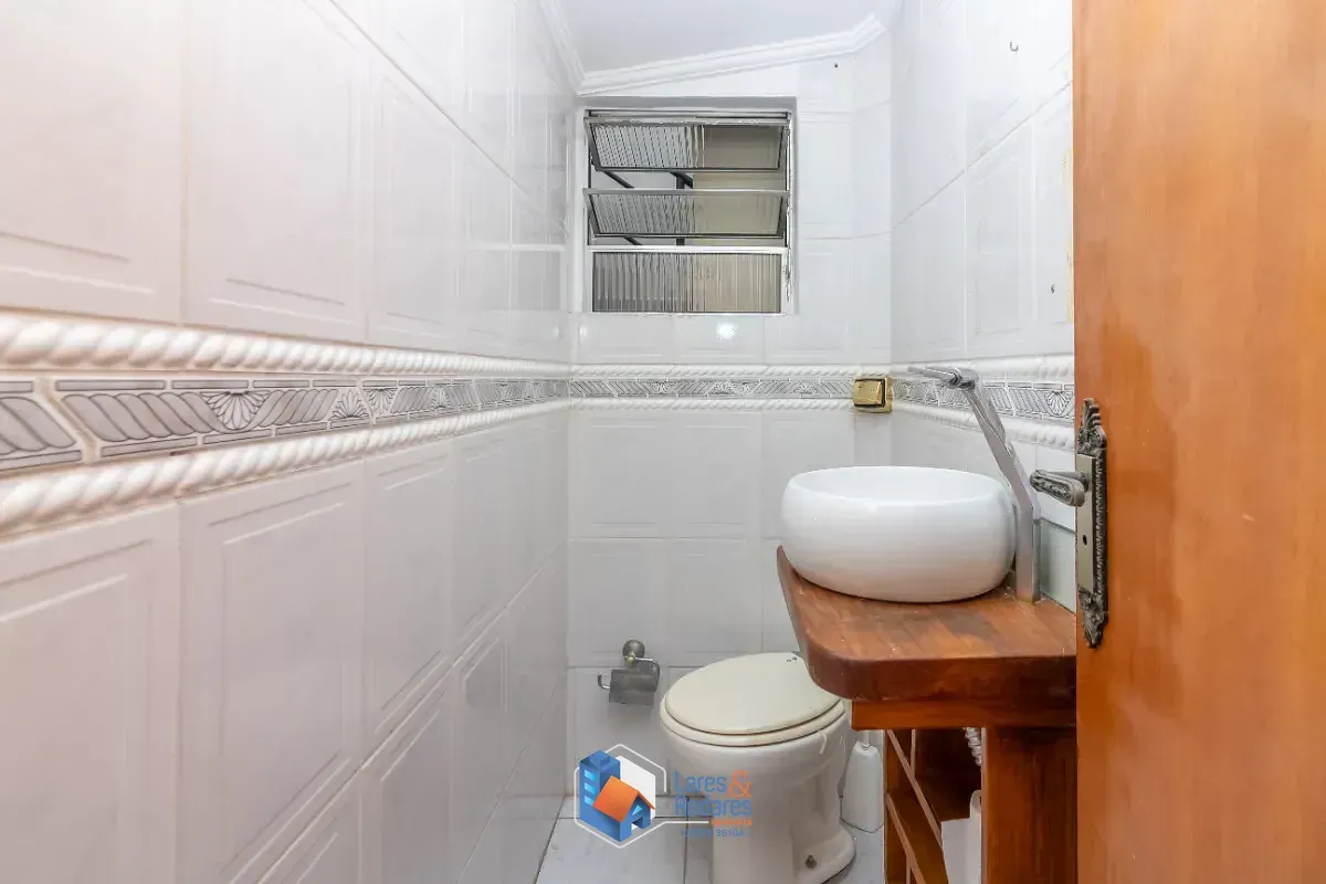 Imagem Sobrado para venda em Saúde com 3 quartos, sendo 1 suíte, 191m²